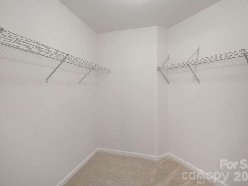 1918 Leesburg Drive, Clover, SC 29710.  MLS# CAR4376796, YatesRealty ID 19409. 