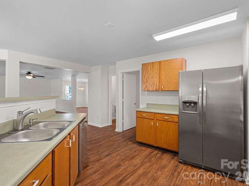 1918 Leesburg Drive, Clover, SC 29710.  MLS# CAR4376796, YatesRealty ID 19409. 