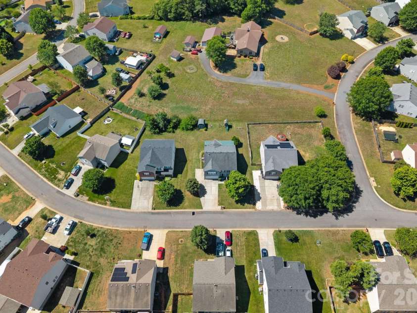 1918 Leesburg Drive, Clover, SC 29710.  MLS# CAR4376796, YatesRealty ID 19409. 