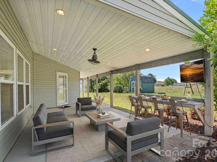 1918 Leesburg Drive, Clover, SC 29710.  MLS# CAR4376796, YatesRealty ID 19409. Virtually staged