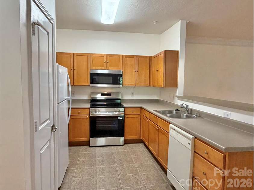 413 Appeldoorn Circle, Asheville, NC 28803.  MLS# CAR4362140, YatesRealty ID 19410. 