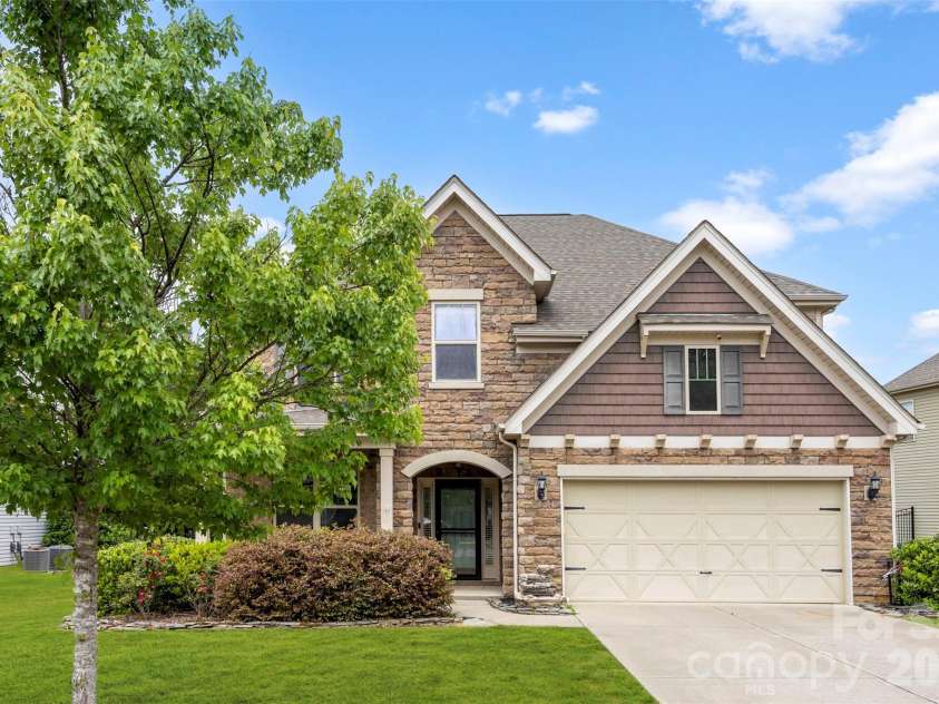 2622 Treeline Drive, Concord, NC 28027.  MLS# CAR4375241, YatesRealty ID 19411. 