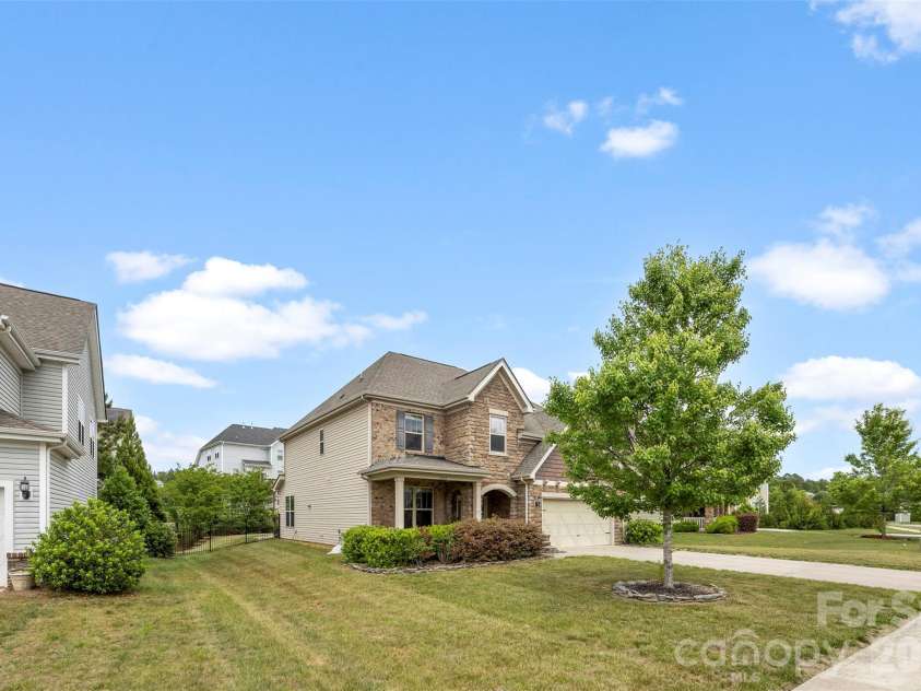2622 Treeline Drive, Concord, NC 28027.  MLS# CAR4375241, YatesRealty ID 19411. 