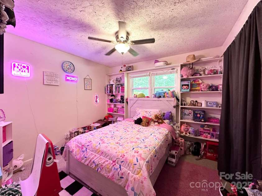 3503 Wyndham Lane, Lenoir, NC 28645.  MLS# CAR4264835, YatesRealty ID 19411. 