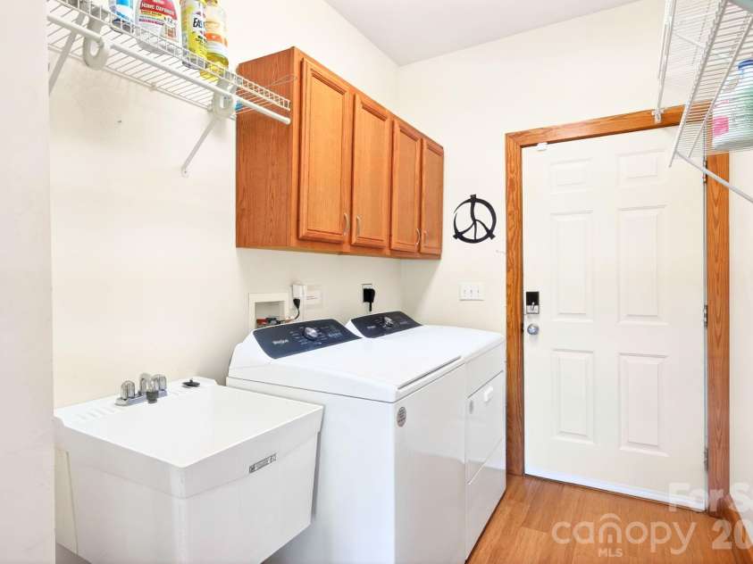 21 Kylie Grace Lane, Candler, NC 28715.  MLS# CAR4371449, YatesRealty ID 19412. 
