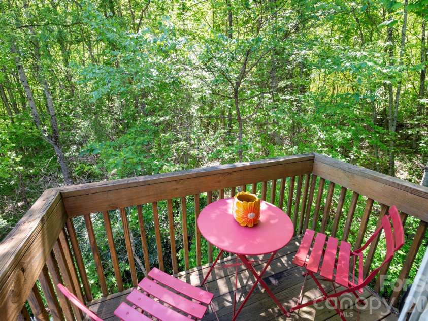 21 Kylie Grace Lane, Candler, NC 28715.  MLS# CAR4371449, YatesRealty ID 19412. 