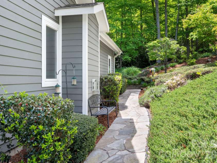 21 Kylie Grace Lane, Candler, NC 28715.  MLS# CAR4371449, YatesRealty ID 19412. 