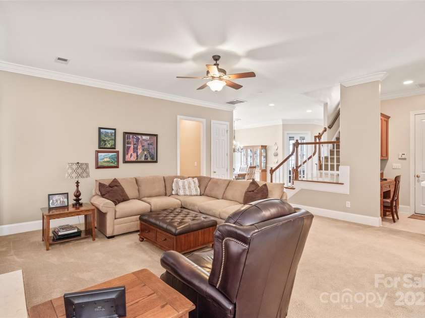 8115 Wilburn Court, Charlotte, NC 28277.  MLS# CAR4264288, YatesRealty ID 19412. Den