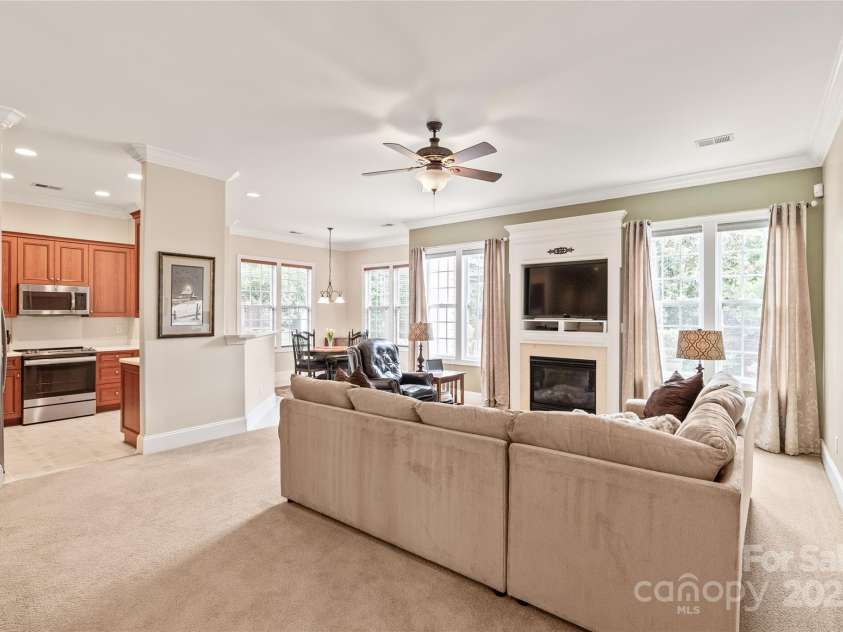 8115 Wilburn Court, Charlotte, NC 28277.  MLS# CAR4264288, YatesRealty ID 19412. Den