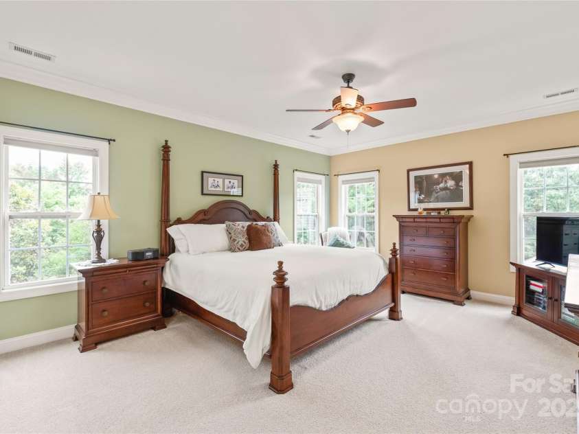 8115 Wilburn Court, Charlotte, NC 28277.  MLS# CAR4264288, YatesRealty ID 19412. Primary bedroom