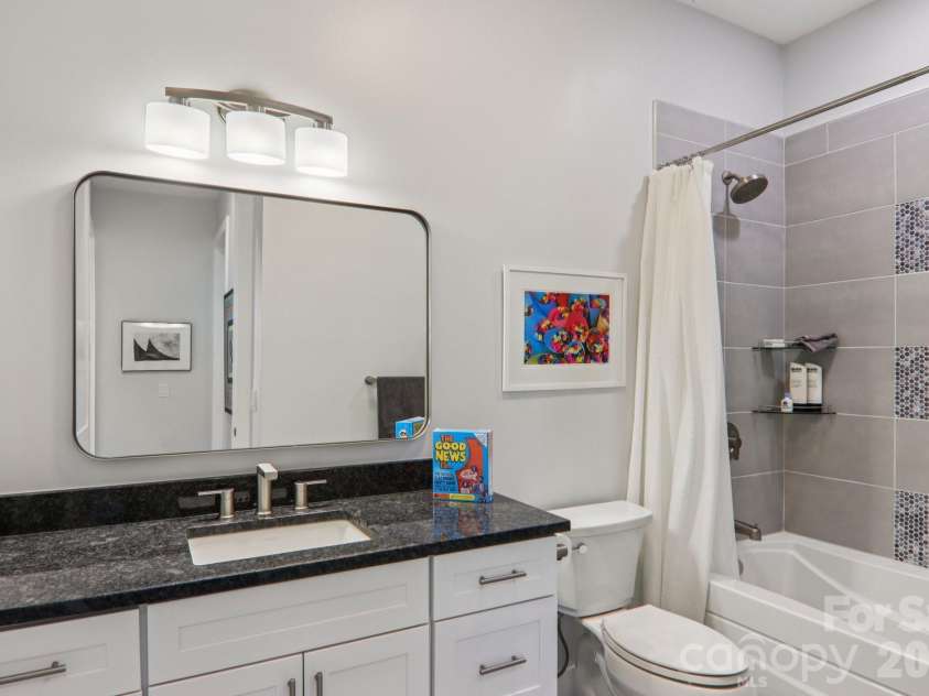 55 Laurel Spring Lane, Hendersonville, NC 28739.  MLS# CAR4374819, YatesRealty ID 19413. 