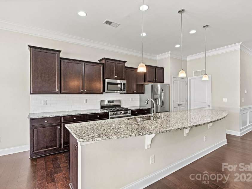 7850 Fountaingrass Lane, Sherrills Ford, NC 28673.  MLS# CAR4242529, YatesRealty ID 19413. 13.5 Ft Island