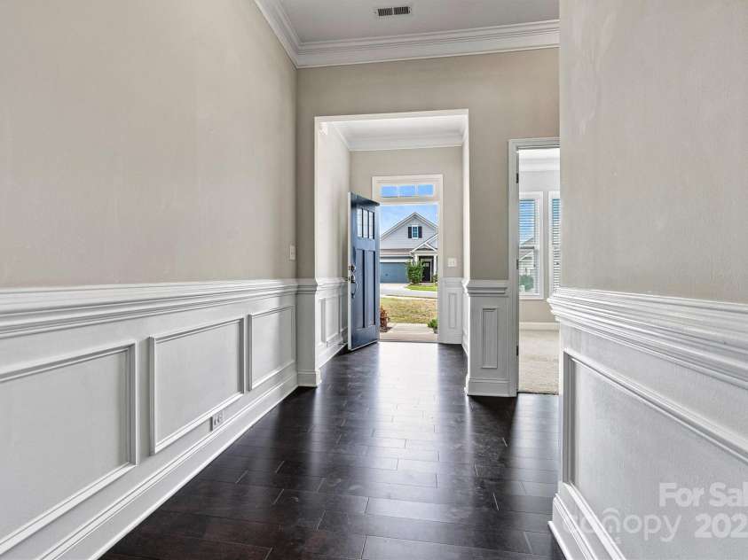 7850 Fountaingrass Lane, Sherrills Ford, NC 28673.  MLS# CAR4242529, YatesRealty ID 19413. 