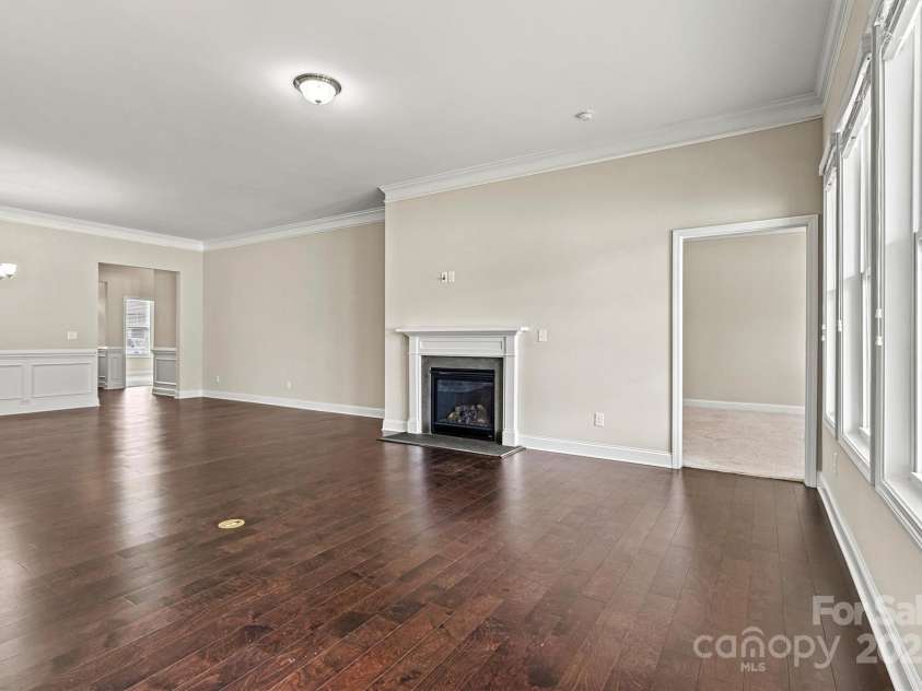 7850 Fountaingrass Lane, Sherrills Ford, NC 28673.  MLS# CAR4242529, YatesRealty ID 19413. 