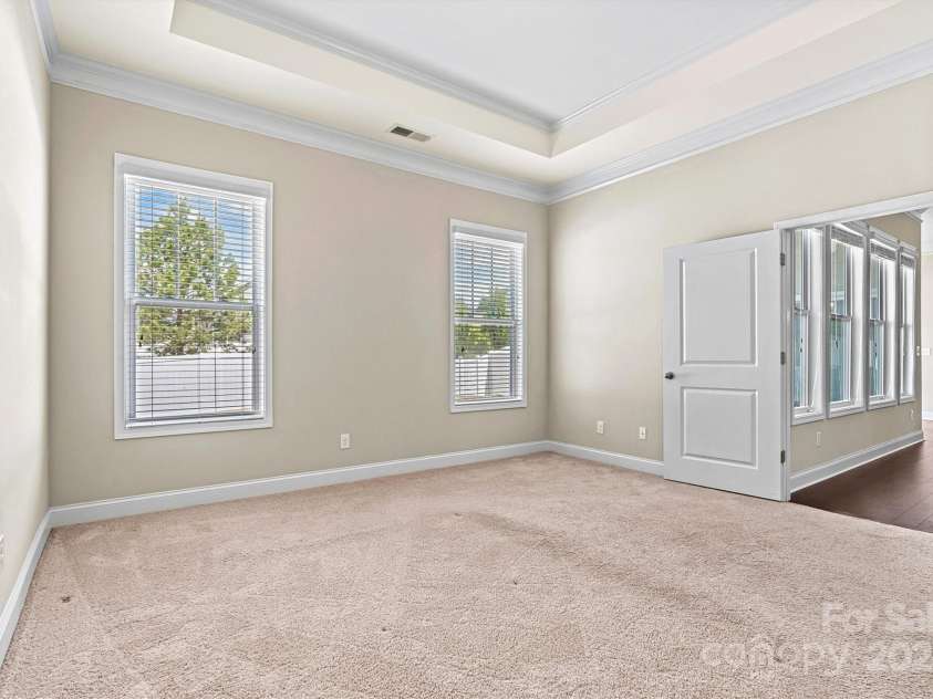 7850 Fountaingrass Lane, Sherrills Ford, NC 28673.  MLS# CAR4242529, YatesRealty ID 19413. 