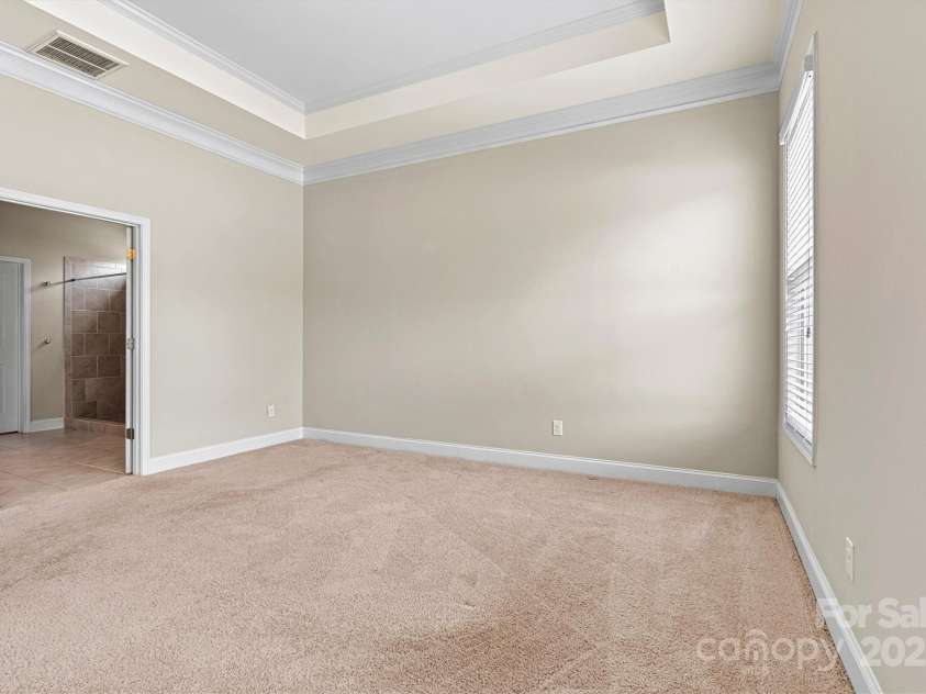 7850 Fountaingrass Lane, Sherrills Ford, NC 28673.  MLS# CAR4242529, YatesRealty ID 19413. 