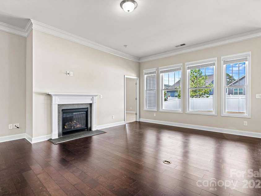 7850 Fountaingrass Lane, Sherrills Ford, NC 28673.  MLS# CAR4242529, YatesRealty ID 19413. Gas Fireplace