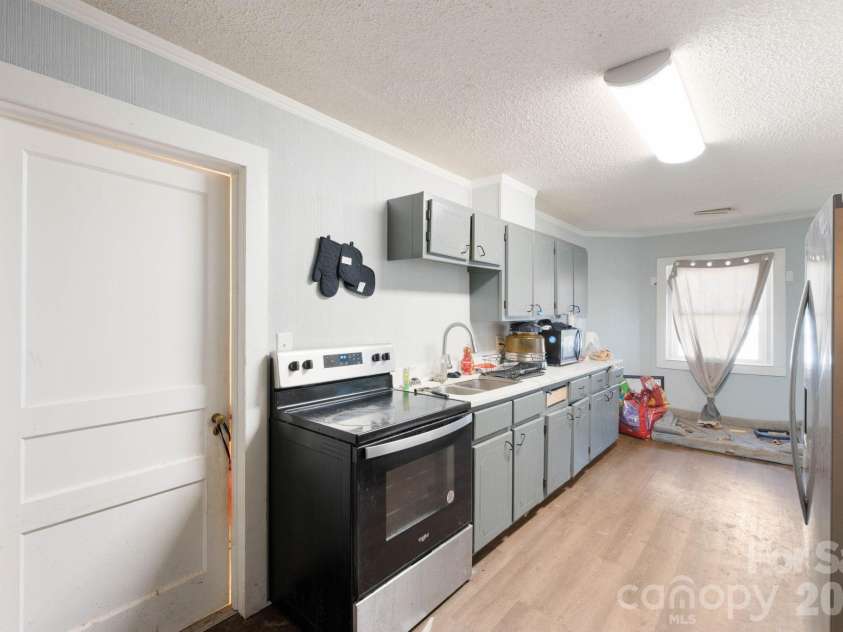 136 Broadway Street, Forest City, NC 28043.  MLS# CAR4373140, YatesRealty ID 19414. 