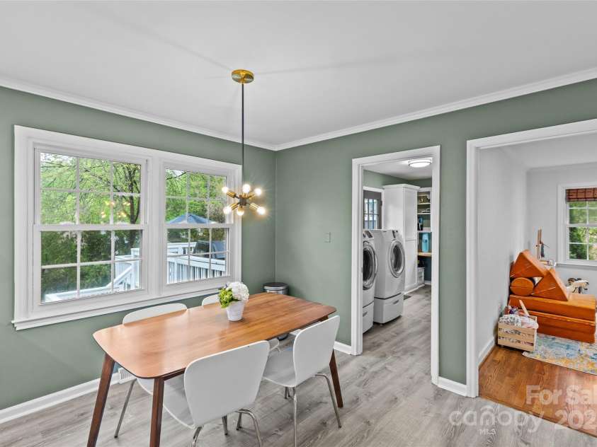 2418 Ainsdale Road, Charlotte, NC 28226.  MLS# CAR4289180, YatesRealty ID 19414. 