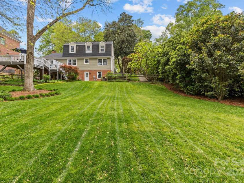 2418 Ainsdale Road, Charlotte, NC 28226.  MLS# CAR4289180, YatesRealty ID 19414. 