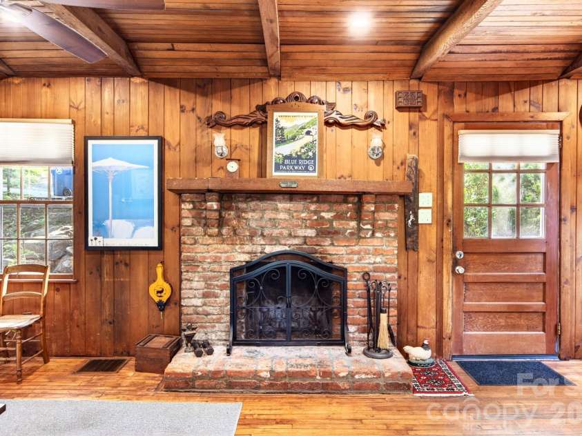 126 Maney Avenue, Asheville, NC 28804.  MLS# CAR4377780, YatesRealty ID 19416. Wood burning fireplace
