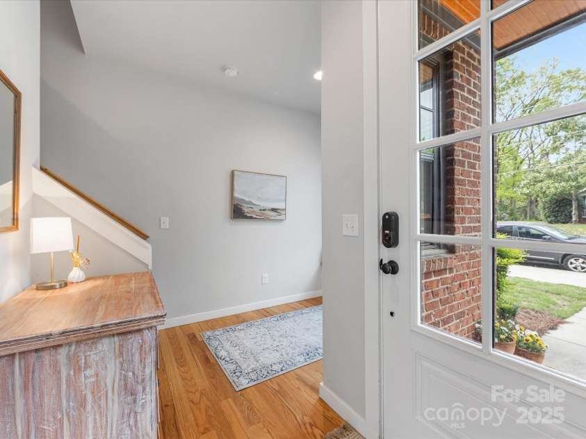 933 36th Street, Charlotte, NC 28205.  MLS# CAR4260329, YatesRealty ID 19416. 