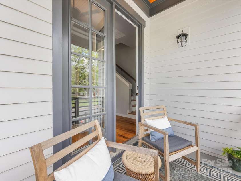 933 36th Street, Charlotte, NC 28205.  MLS# CAR4260329, YatesRealty ID 19416. 