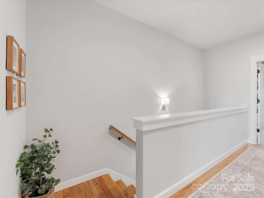 933 36th Street, Charlotte, NC 28205.  MLS# CAR4260329, YatesRealty ID 19416. 