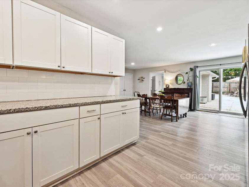 136 Gable Road, Mooresville, NC 28115.  MLS# CAR4260868, YatesRealty ID 19417. 