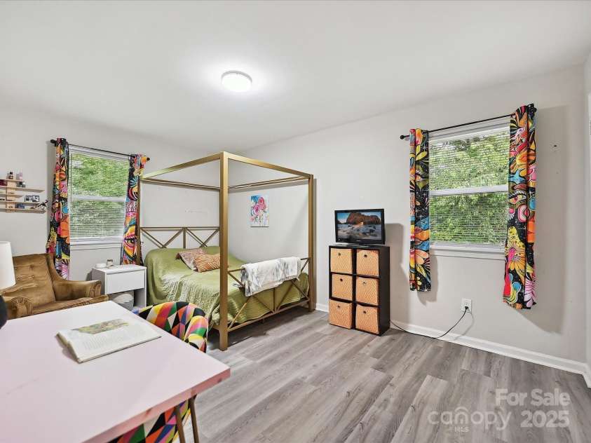 136 Gable Road, Mooresville, NC 28115.  MLS# CAR4260868, YatesRealty ID 19417. 