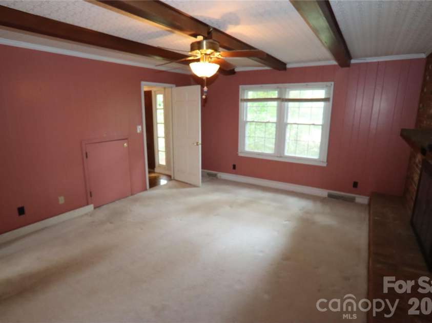 607 Willow Lane, Harrisburg, NC 28075.  MLS# CAR4358680, YatesRealty ID 19417. 