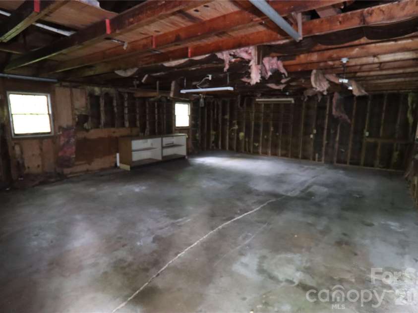 607 Willow Lane, Harrisburg, NC 28075.  MLS# CAR4358680, YatesRealty ID 19417. 