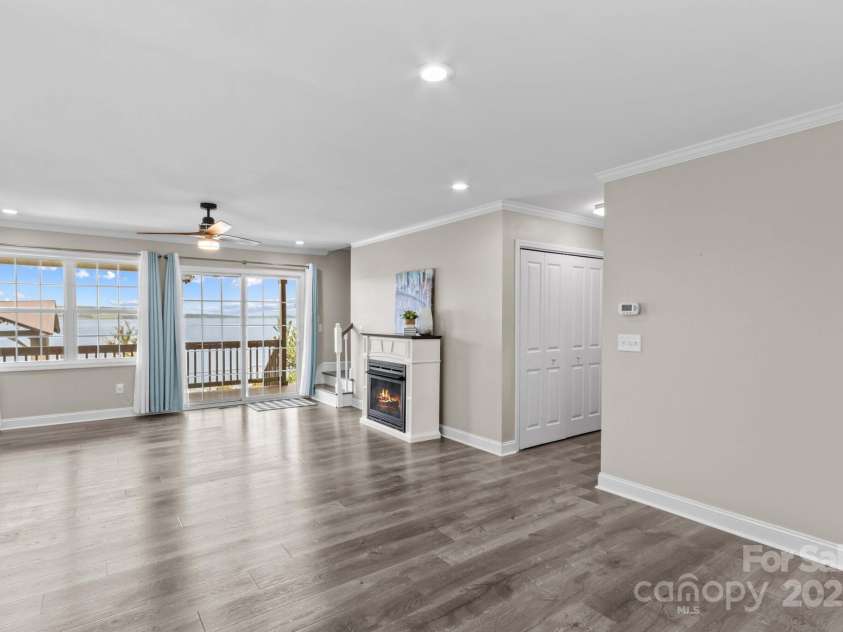 270 Yachtsman Drive, Salisbury, NC 28146.  MLS# CAR4265159, YatesRealty ID 19418. 