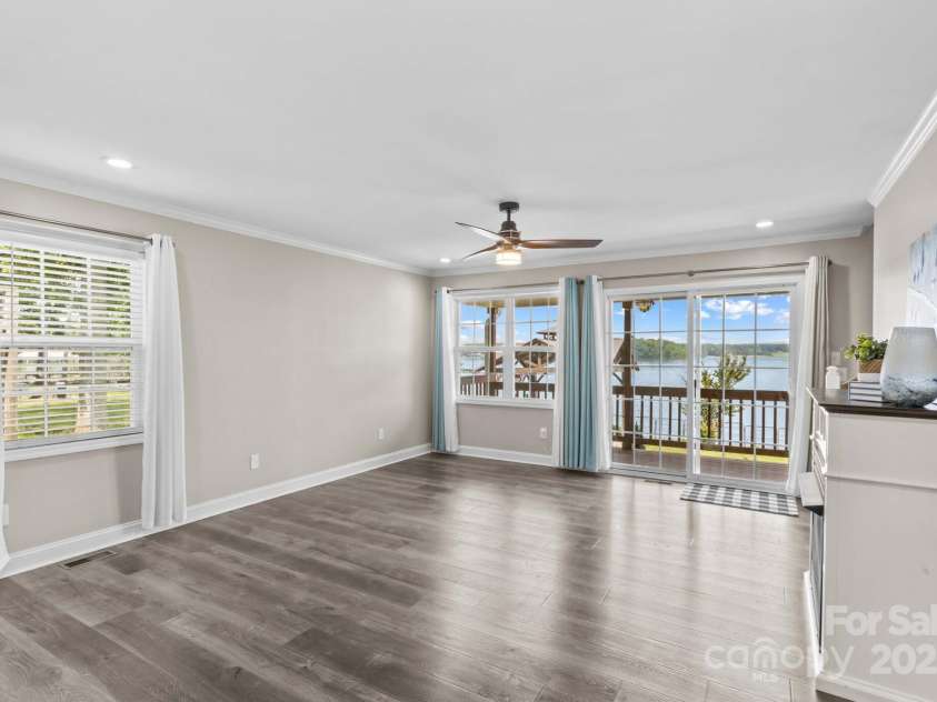 270 Yachtsman Drive, Salisbury, NC 28146.  MLS# CAR4265159, YatesRealty ID 19418. 