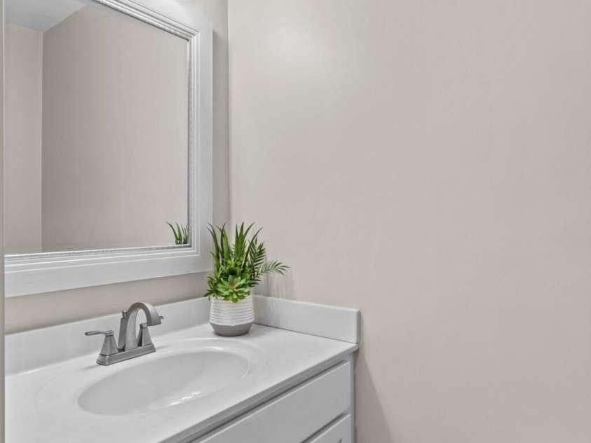 270 Yachtsman Drive, Salisbury, NC 28146.  MLS# CAR4265159, YatesRealty ID 19418. 