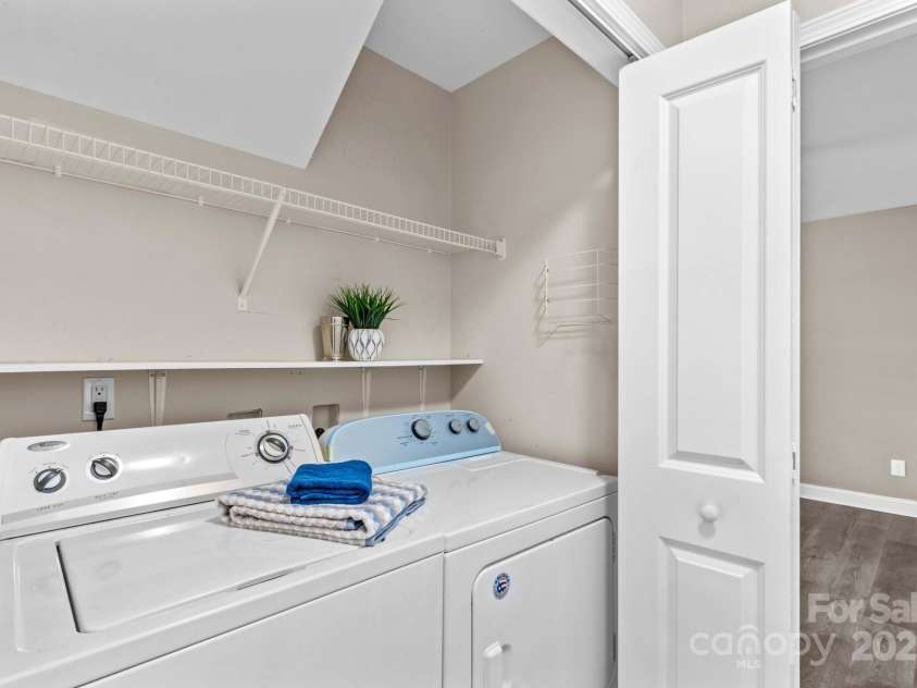 270 Yachtsman Drive, Salisbury, NC 28146.  MLS# CAR4265159, YatesRealty ID 19418. 