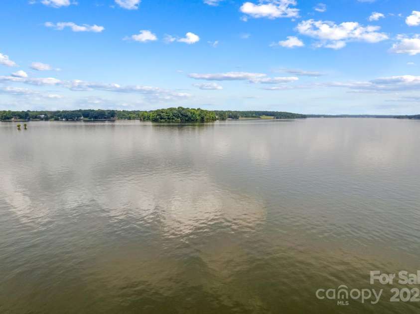 270 Yachtsman Drive, Salisbury, NC 28146.  MLS# CAR4265159, YatesRealty ID 19418. 