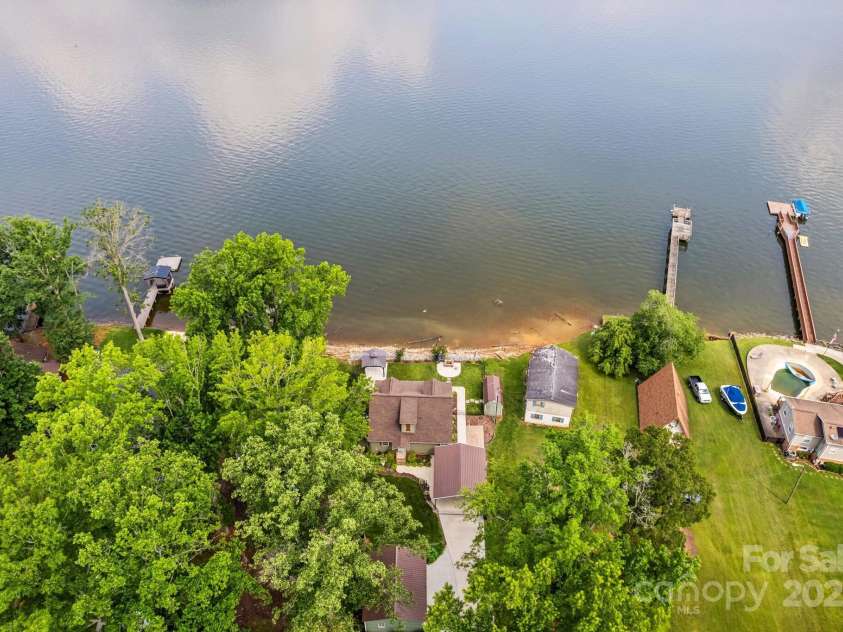 270 Yachtsman Drive, Salisbury, NC 28146.  MLS# CAR4265159, YatesRealty ID 19418. 