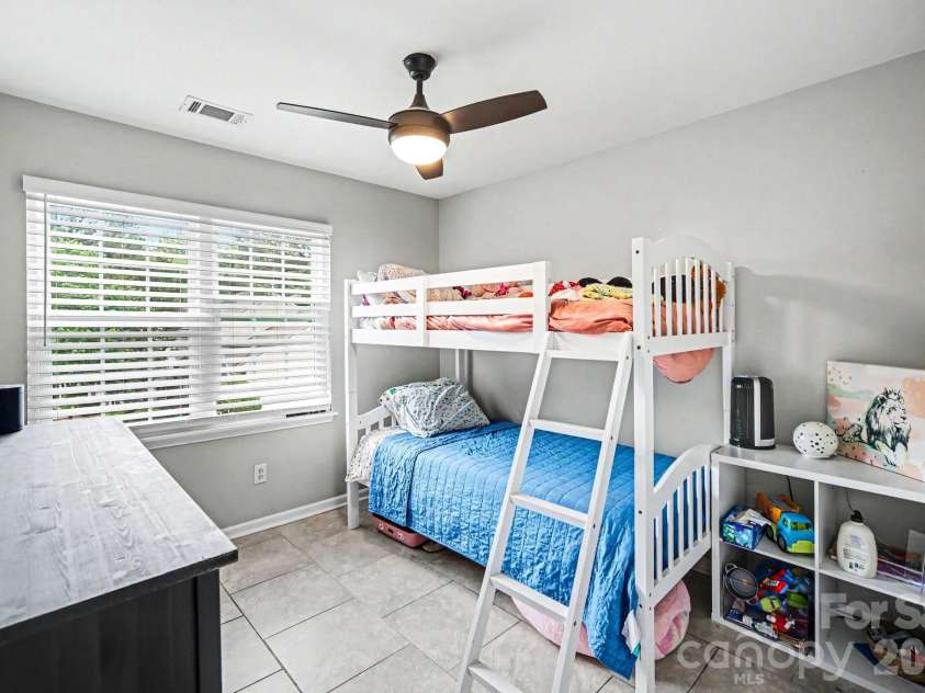 5909 Cougar Lane, Charlotte, NC 28269.  MLS# CAR4376540, YatesRealty ID 19418. 