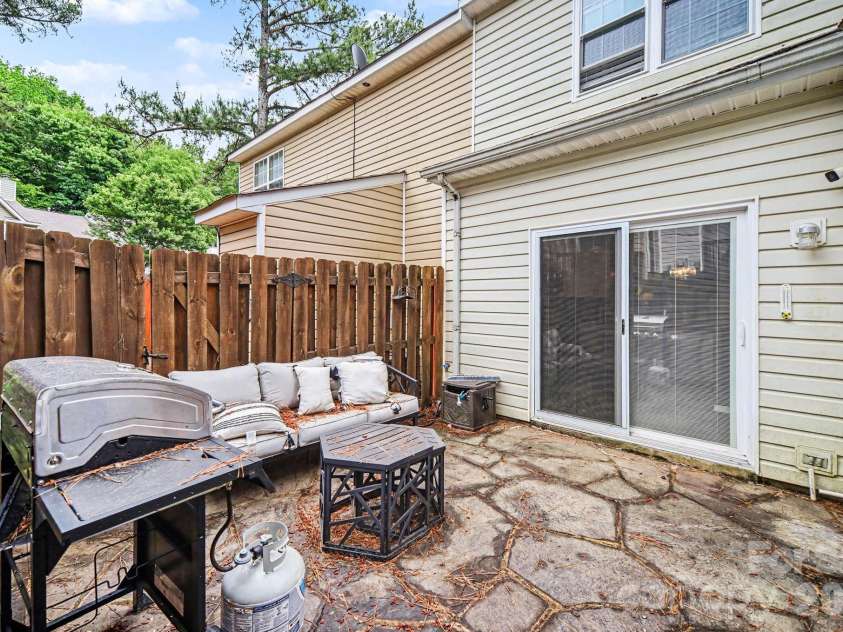 5909 Cougar Lane, Charlotte, NC 28269.  MLS# CAR4376540, YatesRealty ID 19418. Patio