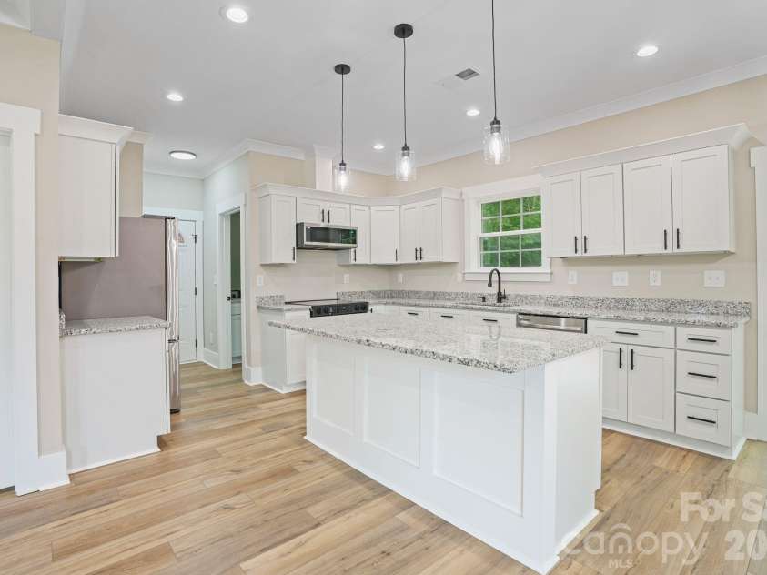 319 Grice Street, Shelby, NC 28150.  MLS# CAR4377750, YatesRealty ID 19419. Kitchen 