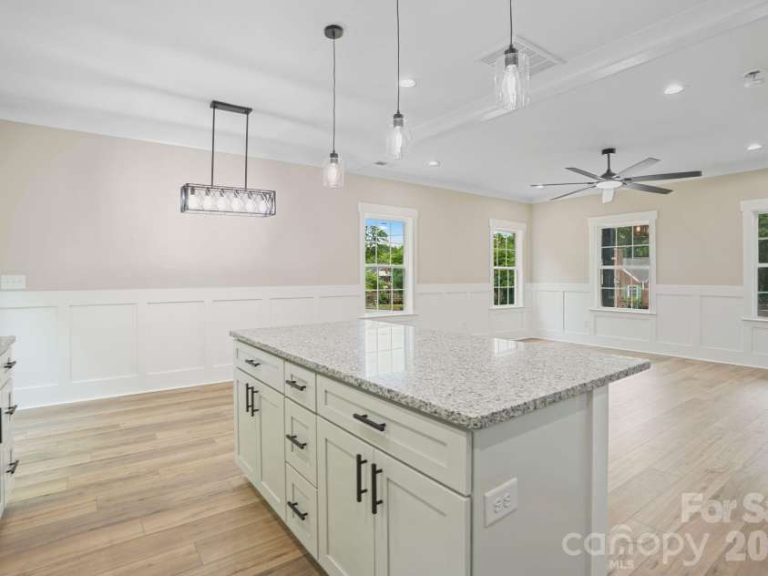 319 Grice Street, Shelby, NC 28150.  MLS# CAR4377750, YatesRealty ID 19419. Kitchen/Dining Area