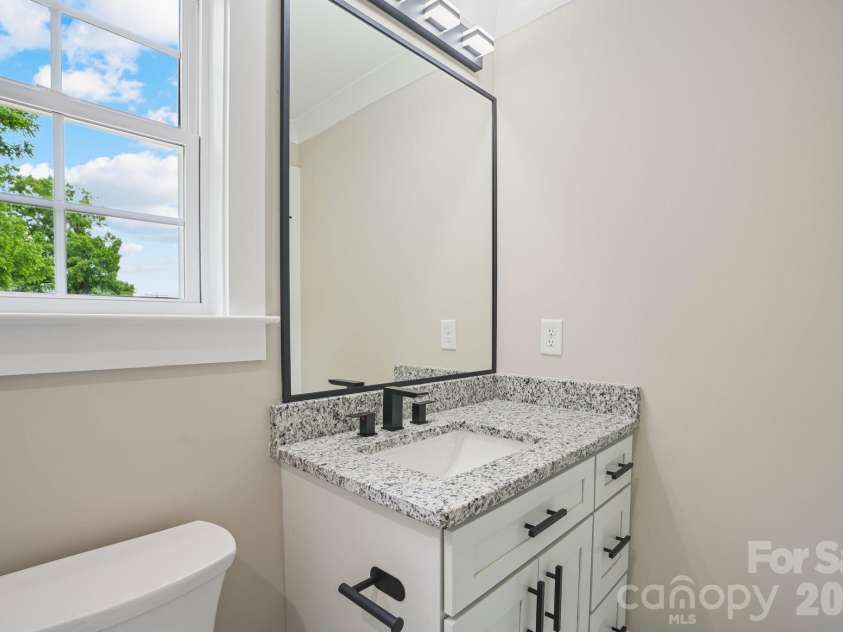 319 Grice Street, Shelby, NC 28150.  MLS# CAR4377750, YatesRealty ID 19419. Upstairs Full Bathroom