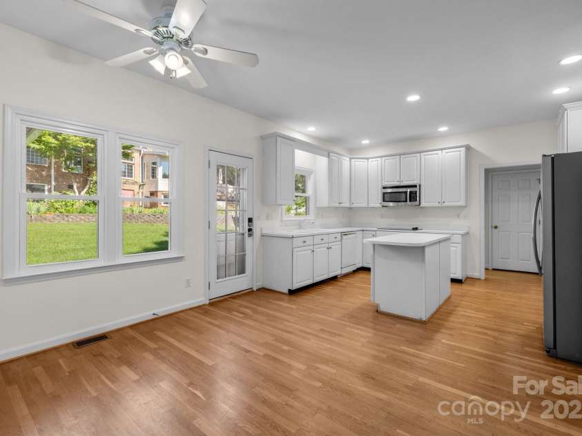 765 Portpatrick Place, Fort Mill, SC 29708.  MLS# CAR4266995, YatesRealty ID 19419. 