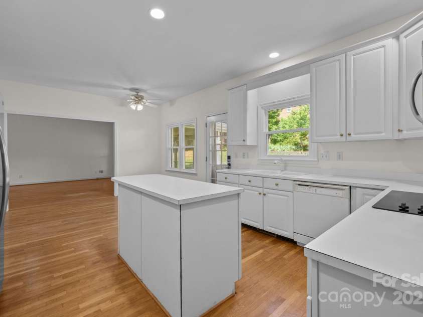 765 Portpatrick Place, Fort Mill, SC 29708.  MLS# CAR4266995, YatesRealty ID 19419. 