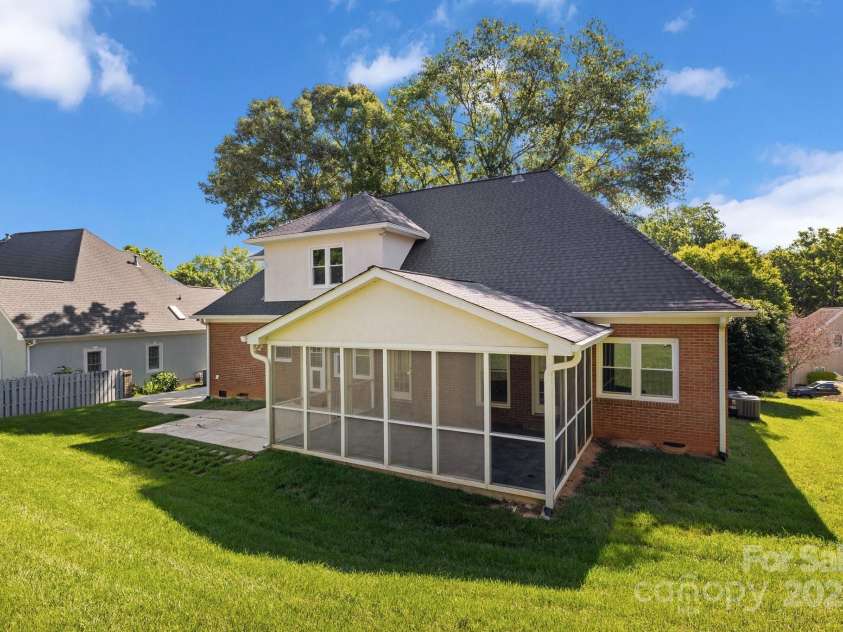 765 Portpatrick Place, Fort Mill, SC 29708.  MLS# CAR4266995, YatesRealty ID 19419. 