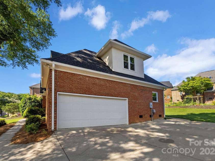 765 Portpatrick Place, Fort Mill, SC 29708.  MLS# CAR4266995, YatesRealty ID 19419. 