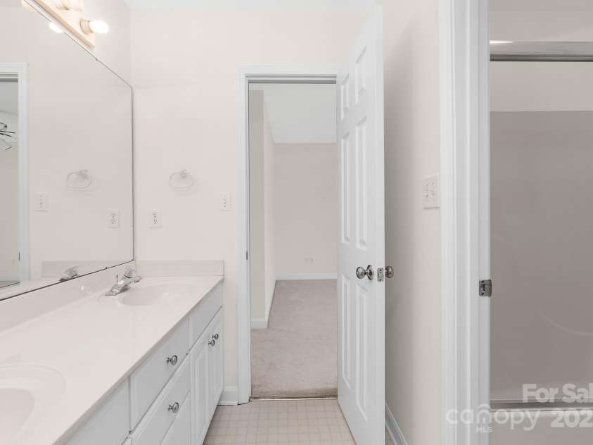 765 Portpatrick Place, Fort Mill, SC 29708.  MLS# CAR4266995, YatesRealty ID 19419. 