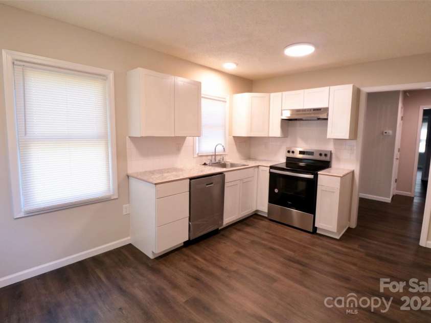 602 Glenn Street, Gastonia, NC 28052.  MLS# CAR4185638, YatesRealty ID 1942. 