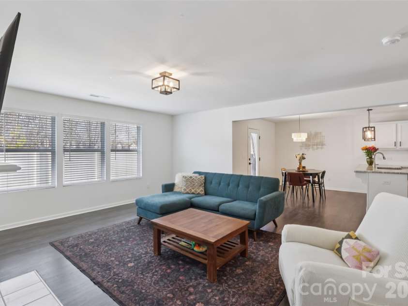826 Newfound Hollow Drive, Charlotte, NC 28214.  MLS# CAR4343453, YatesRealty ID 1942. 